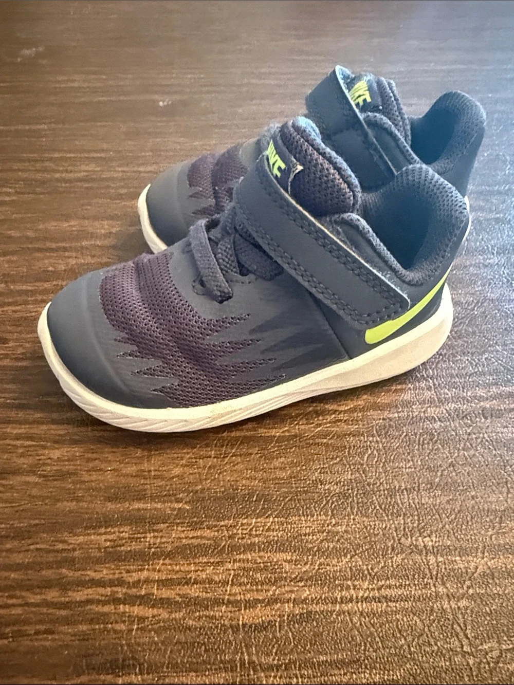 Nike Kids Navy and Lime Green Velcro Sport Sneakers